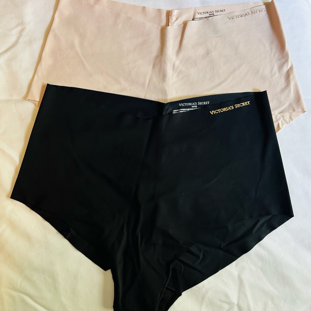Victoria's Secret Black and Nude Seamless Panties brief